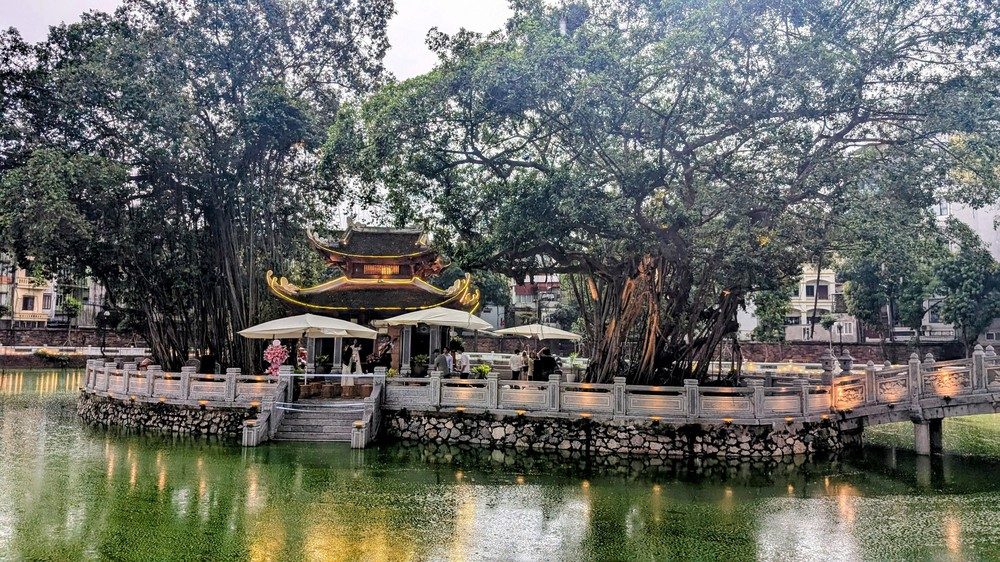 Không gian văn hóa đọc "rất thơ" trên Hồ Văn - Ảnh 1.