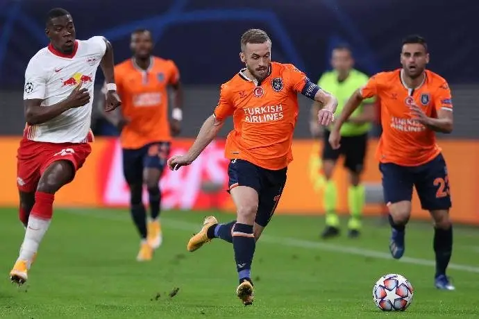 Nhận định, soi kèo Istanbul Basaksehir vs Universitatea Craiova, 00h45 ngày 22/8: Không thể lung lay