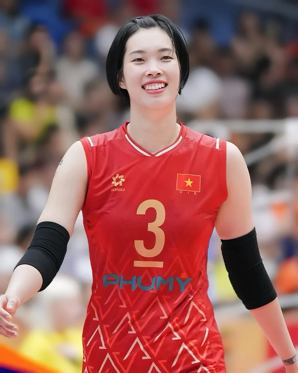 Ban lãnh đạo CLB VTV Bình Điền Long An cho biết sau giải vô địch bóng chuyền thế giới Thanh Thúy sẽ cùng đội VTV Bình Điền Long An tham dự King’s Cup 2025 cũng diễn ra ở Thái Lan. Giải đấu này diễn ra từ ngày 14/9 tới 19/9. Ban lãnh đạo CLB VTV Bình Điền Long An cho biết sau giải vô địch bóng chuyền thế giới Thanh Thúy sẽ cùng đội VTV Bình Điền Long An tham dự King’s Cup 2025 cũng diễn ra ở Thái Lan. Giải đấu này diễn ra từ ngày 14/9 tới 19/9.