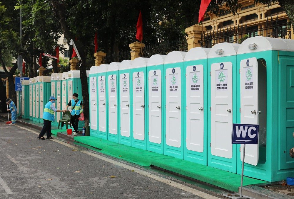 Hà Nội bố trí điểm trông xe, nhà vệ sinh miễn phí phục vụ sự kiện A80 - Ảnh 9.