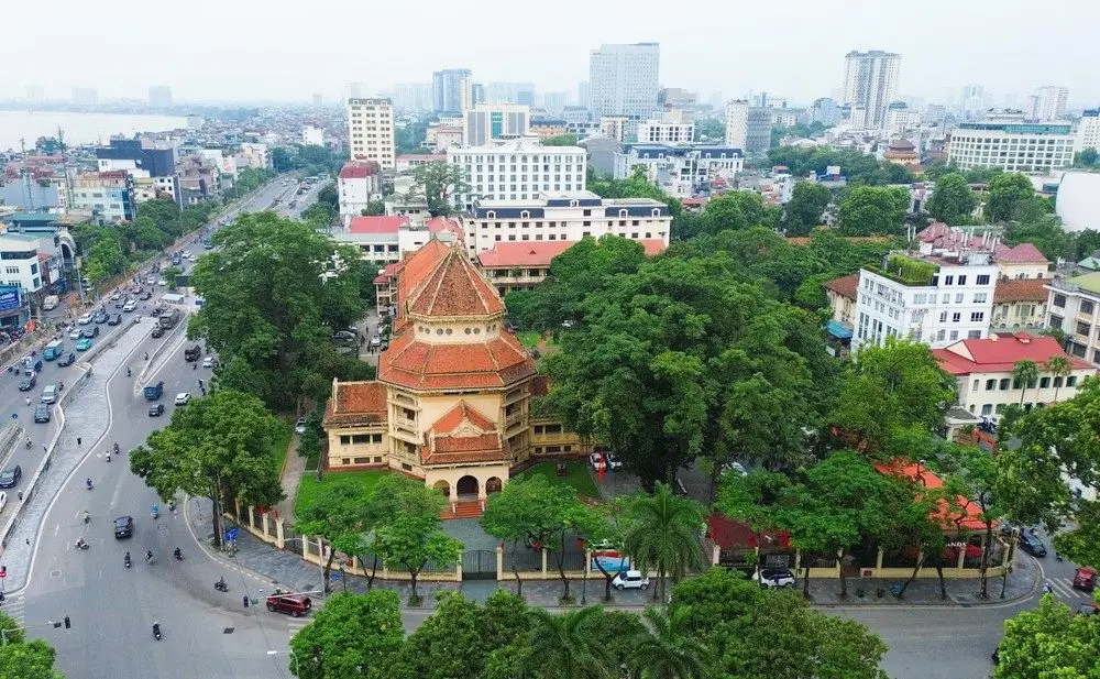 Hà Nội bố trí điểm trông xe, nhà vệ sinh miễn phí phục vụ sự kiện A80 - Ảnh 1.