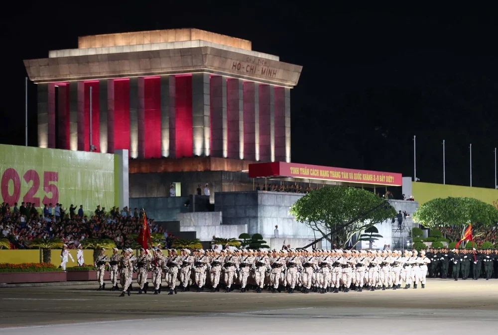 Tổng hợp luyện diễu binh, diễu hành lần thứ nhất của sự kiện A80 - Ảnh 6. Tổng hợp luyện diễu binh, diễu hành lần thứ nhất của sự kiện A80 - Ảnh 6.
