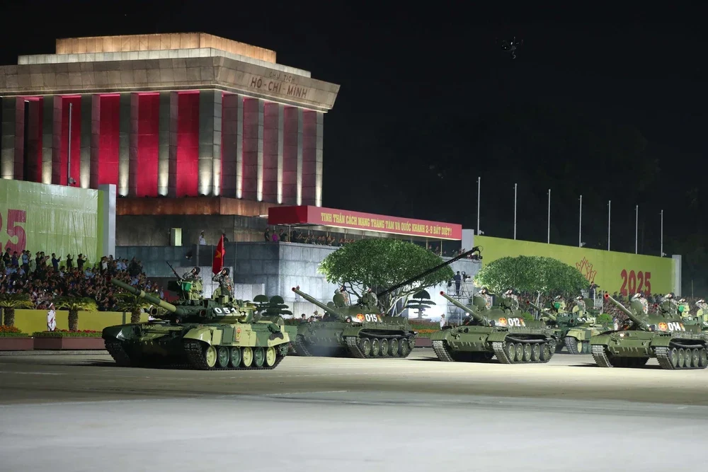 Tổng hợp luyện diễu binh, diễu hành lần thứ nhất của sự kiện A80 - Ảnh 2. Tổng hợp luyện diễu binh, diễu hành lần thứ nhất của sự kiện A80 - Ảnh 2.