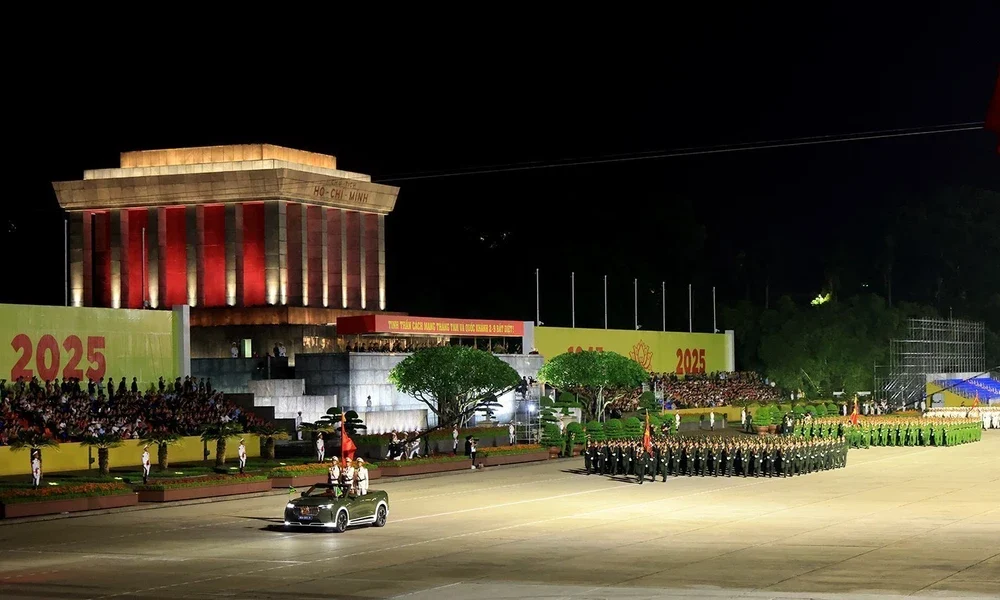 Tổng hợp luyện diễu binh, diễu hành lần thứ nhất tại Quảng trường Ba Đình - Ảnh 12. Tổng hợp luyện diễu binh, diễu hành lần thứ nhất tại Quảng trường Ba Đình - Ảnh 12.