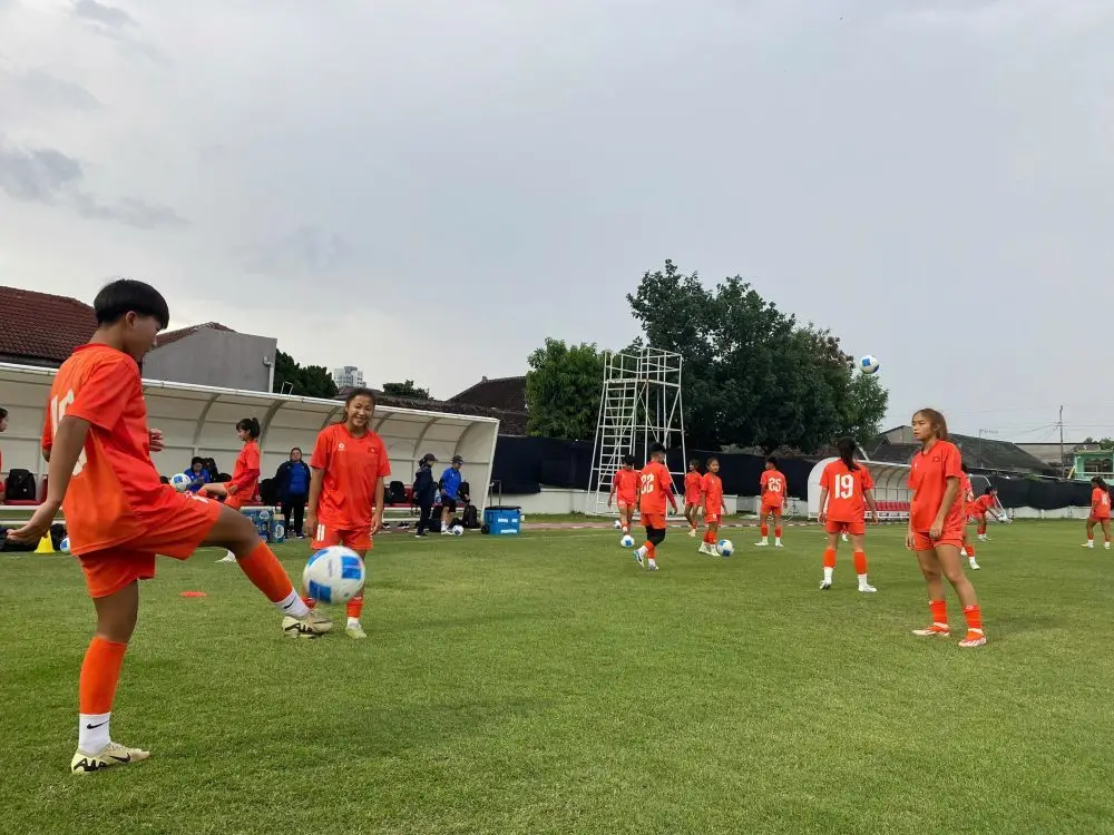 TRỰC TIẾP bóng đá Việt Nam vs Campuchia 19h30 hôm nay, U16 nữ Đông Nam Á 2025 - Ảnh 1.