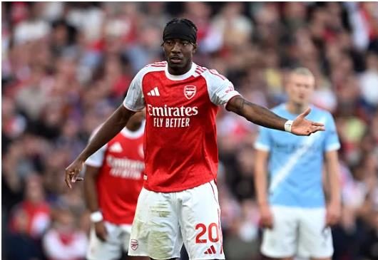 Noni Madueke dinh chan thuong trong tran hoa 1-1 voi Man City.