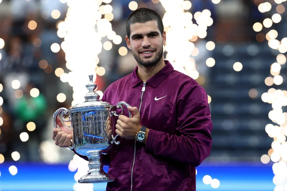 Alcaraz vô địch US Open 2025, trở lại ngôi số 1 thế giới: Sự trưởng thành của Carlitos - Ảnh 1. Alcaraz vô địch US Open 2025, trở lại ngôi số 1 thế giới: Sự trưởng thành của Carlitos - Ảnh 1.
