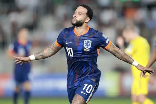 Depay hoa nguoi hung giup dT Ha Lan gianh chien thang