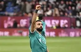 Mohamed Salah ghi ban muon cho Liverpool