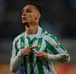 Antony rời MU gia nhập Real Betis