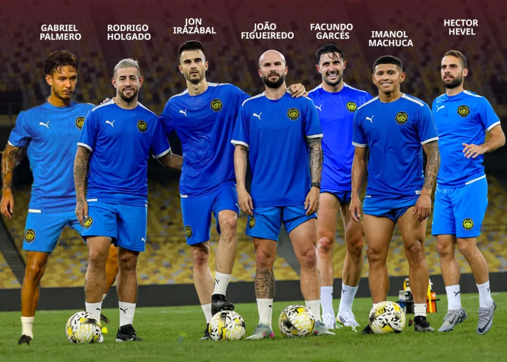 Sáng tỏ số phận dàn sao nhập tịch Malaysia sau khi FIFA trừng phạt vì giả mạo giấy tờ ở trận gặp Việt Nam - Ảnh 1.