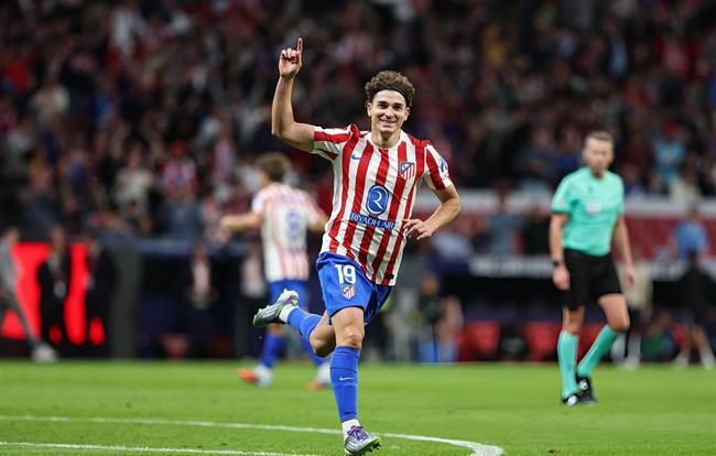 Diego Simeone quyết giữ chân bằng được Julian Alvarez 1 Diego Simeone quyết giữ chân bằng được Julian Alvarez 1