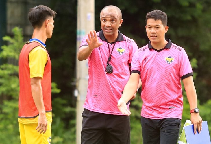 flavio-cruz-gia-dinh-17574909330291689877957 clb gia định - Ảnh 1.