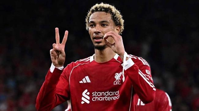Hugo Ekitike sẵn sàng cạnh tranh vị trí với Alexander Isak 1 Hugo Ekitike sẵn sàng cạnh tranh vị trí với Alexander Isak 1