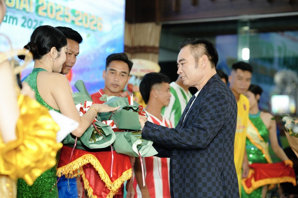 Cựu vương V-League kỳ vọng tái hiện thời hoàng kim, thách thức đội của Công Phượng, Xuân Trường - Ảnh 1. Cựu vương V-League kỳ vọng tái hiện thời hoàng kim, thách thức đội của Công Phượng, Xuân Trường - Ảnh 1.