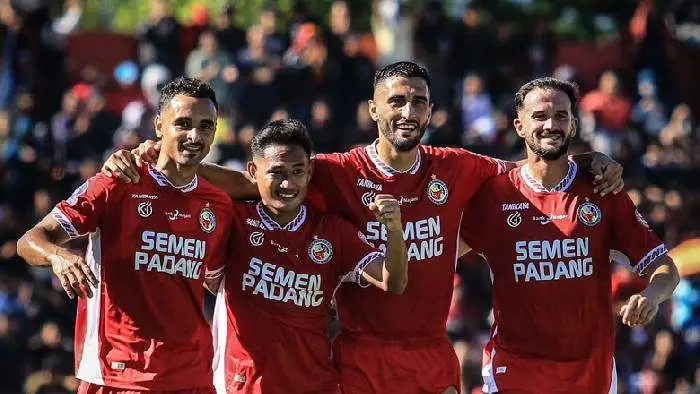 Nhận định, soi kèo Semen Padang vs PSBS Biak, 15h30 ngày 11/9: Cửa dưới thất thế
