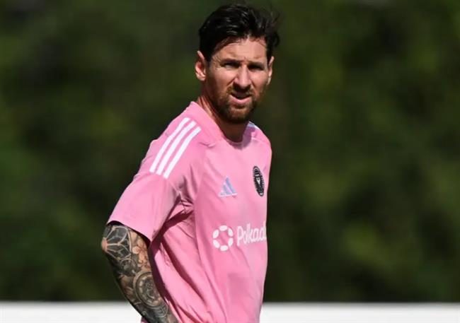 Messi trở lại tập luyện cùng toàn đội Messi tro lai tap luyen cung toan doi