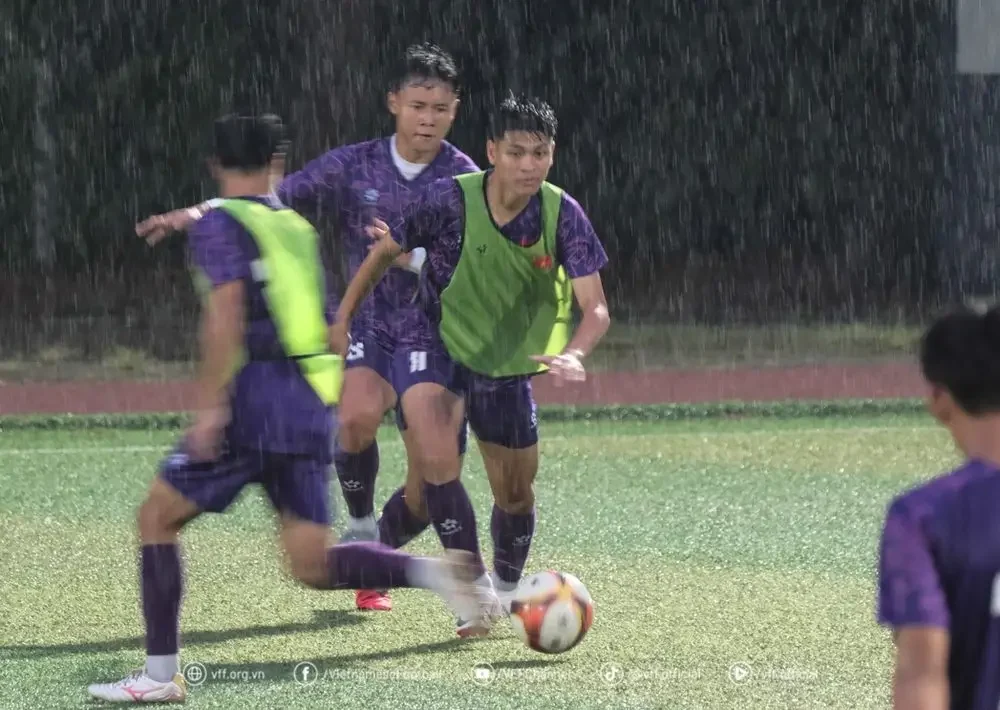 Tin nóng bóng đá Việt hôm nay 20/9: U18 Việt Nam gặp K-League U18 All Star; Công Phượng báo tin vui cho Trường Tươi Đồng Nai - Ảnh 1.