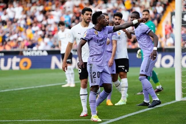 Valencia kiện Vinicius sau bộ phim tài liệu gây tranh cãi 1