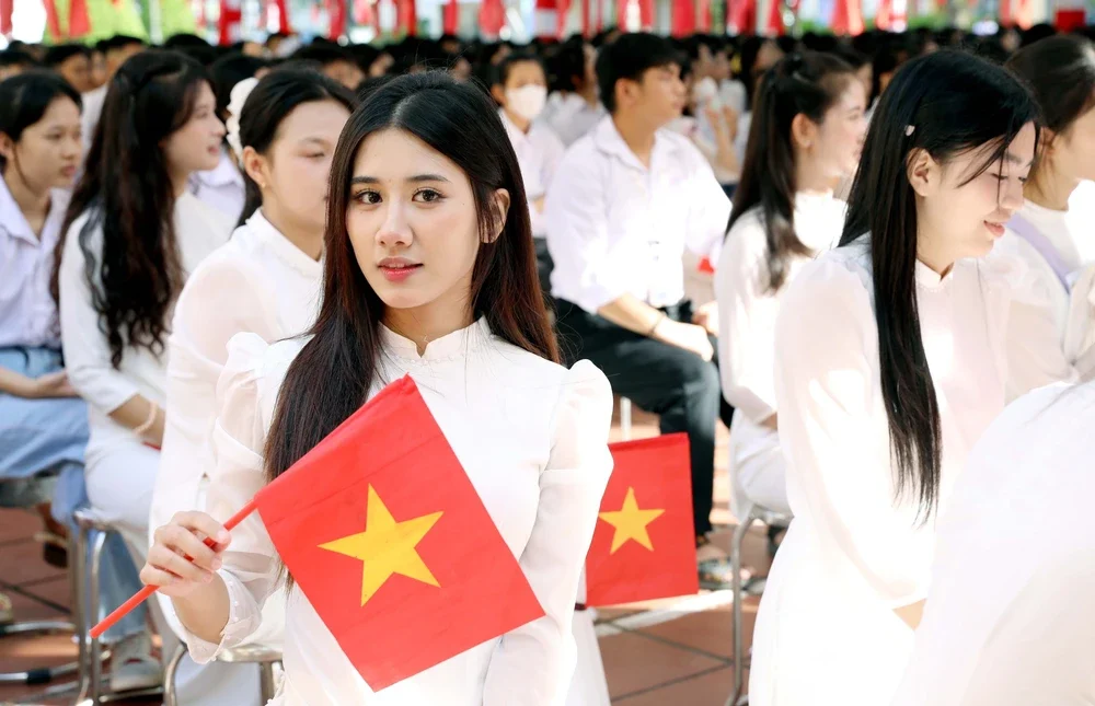 Dạy 2 buổi/ngày: Nhiều thuận lợi, vẫn còn thách thức - Ảnh 4.
