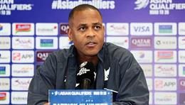 hlv_ha_lan_tim_kiem_chien_thang-dau_tien_tren_san_khach_cung_dt_indonesia HLV Kluivert mơ mộng đưa tuyển Indonesia đi World Cup
