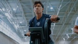 lisandro-martinez-sap-tai-xuat-sau-8-thang-duong-thuong-20251007061855-1