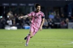 messi-lai-sam-vai-cuu-tinh-cua-inter-miami-20250410111315