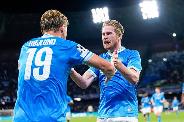 De Bruyne lập cú đúp kiến tạo giúp Napoli hạ Sporting Lisbon 2-1 ở vòng phân hạng Champions League De Bruyne lập cú đúp kiến tạo giúp Napoli hạ Sporting Lisbon 2-1 ở vòng phân hạng Champions League