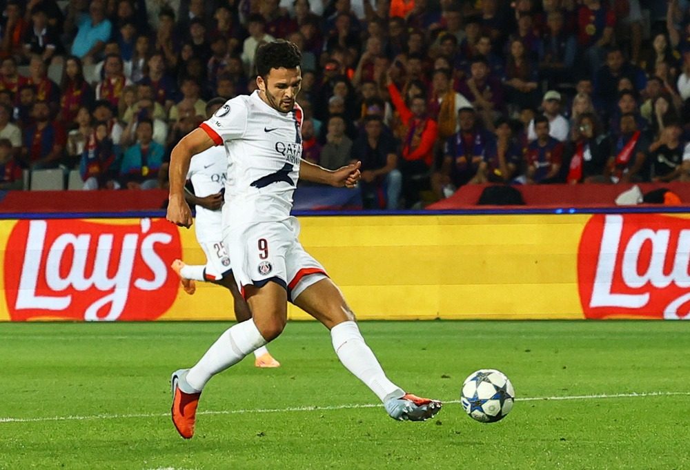 Barcelona thua ngược PSG ở phút 90 - Ảnh 1.