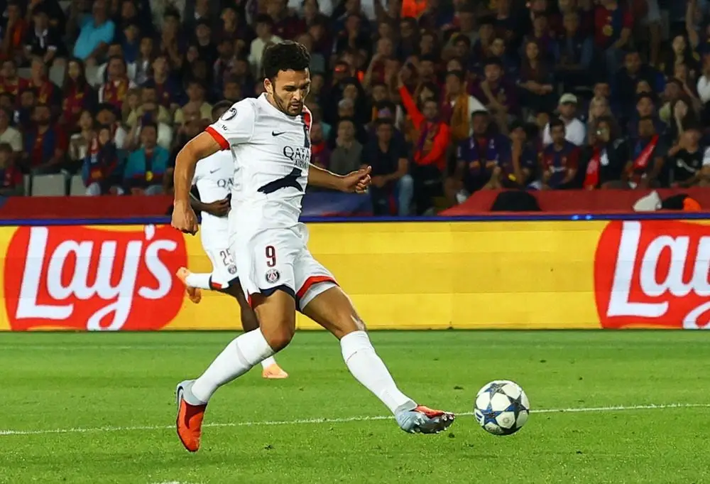 Barcelona thua ngược PSG ở phút 90 - Ảnh 1.