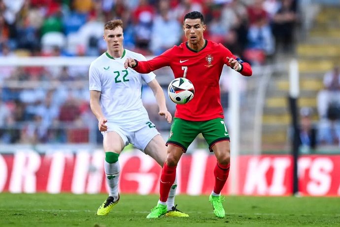 sieu-may-tinh-du-doan-bo-dao-nha-vs-ch-ireland-1h45-ngay-12-10_379488 Siêu máy tính dự đoán Bồ Đào Nha vs CH Ireland, 1h45 ngày 12/10 - Ảnh 1