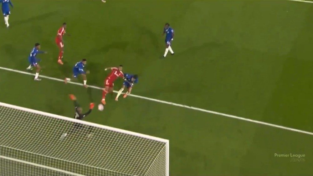 Chelsea đánh bại Liverpool kịch tính, Arsenal chiếm ngôi đầu bảng - Ảnh 3. Chelsea đánh bại Liverpool kịch tính, Arsenal chiếm ngôi đầu bảng - Ảnh 3.