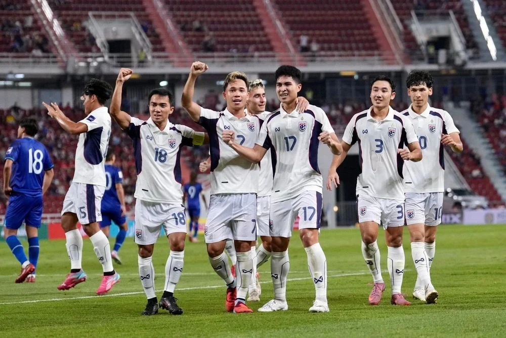Chanathip ghi bàn sau gần 1 năm, ĐT Thái Lan sống lại hy vọng tại vòng loại Asian Cup 2027 - Ảnh 1.