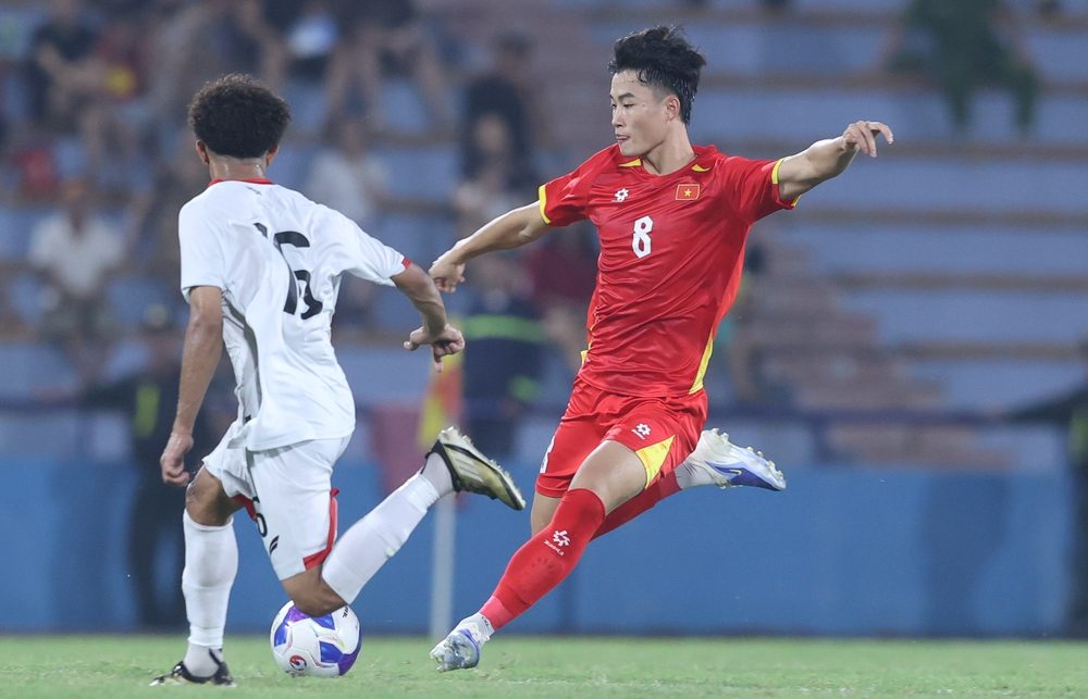 U23 Việt Nam tính chuyện tương lai - Ảnh 1. U23 Việt Nam tính chuyện tương lai - Ảnh 1.