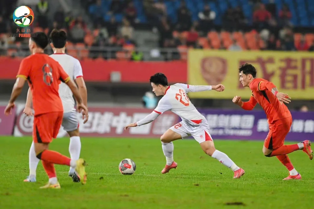 Tin nóng bóng đá Việt Nam hôm nay 14/11: HLV Thái Lan đánh giá U22 Việt Nam cao nhất SEA Games 33 - Ảnh 1.
