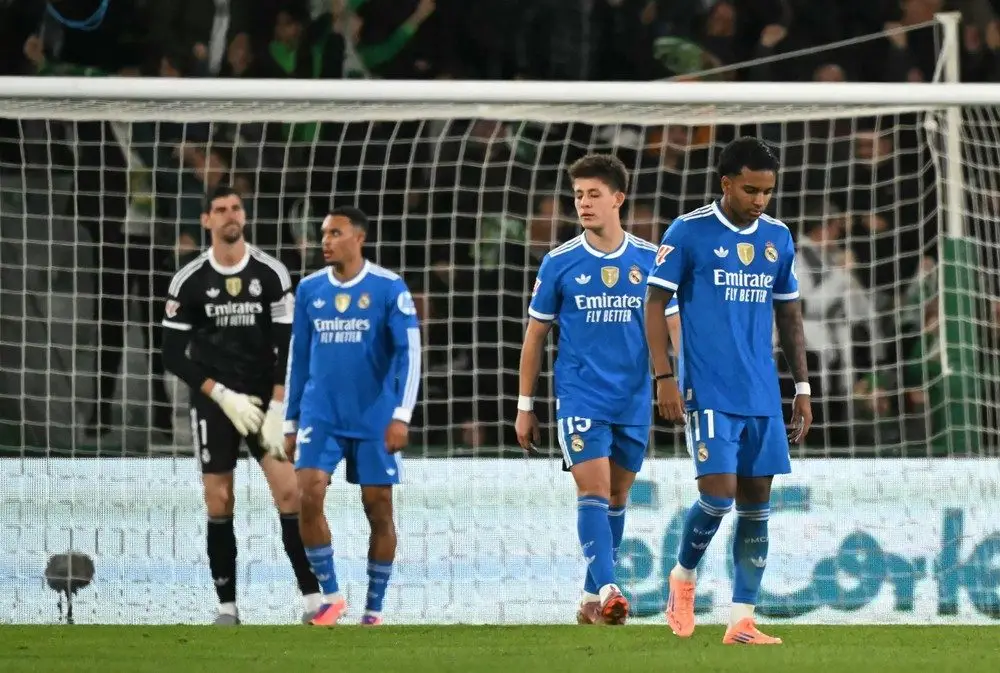 Real ba trận không thắng: Real không sai, chỉ có Alonso sai - Ảnh 1.