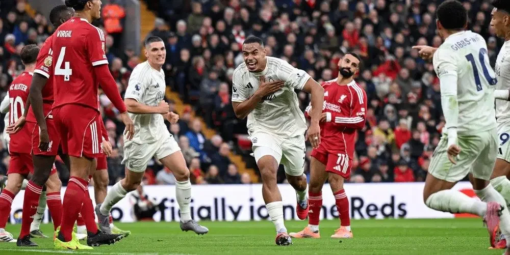 Tệ đến mức nào thì Liverpool sa thải Slot? - Ảnh 1. Tệ đến mức nào thì Liverpool sa thải Slot? - Ảnh 1.