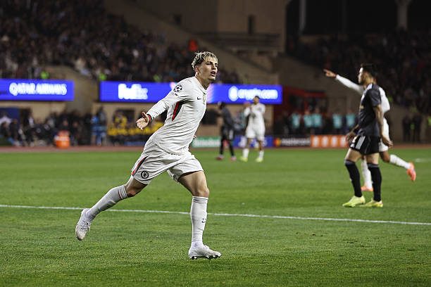 Chelsea thoát thua trên sân Qarabag nhờ công Garnacho Chelsea thoát thua trên sân Qarabag nhờ công Garnacho