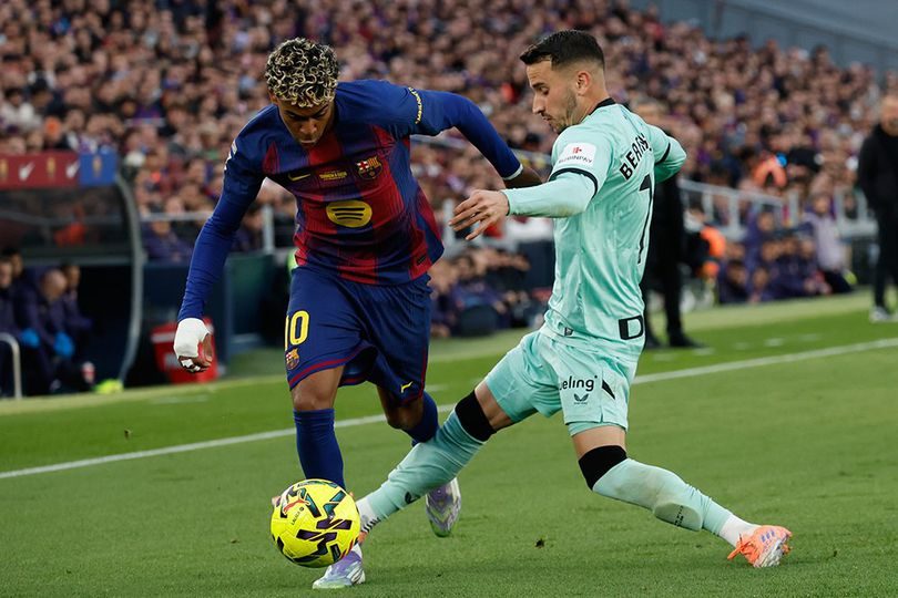 Lamine Yamal Nhảy múa giữa Camp Nou 1 Lamine Yamal Nhảy múa giữa Camp Nou 1