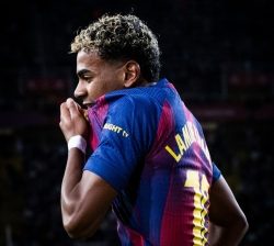 Lọt đội hình tiêu biểu xuất sắc nhất năm, Yamal phá kỷ lục của Mbappe