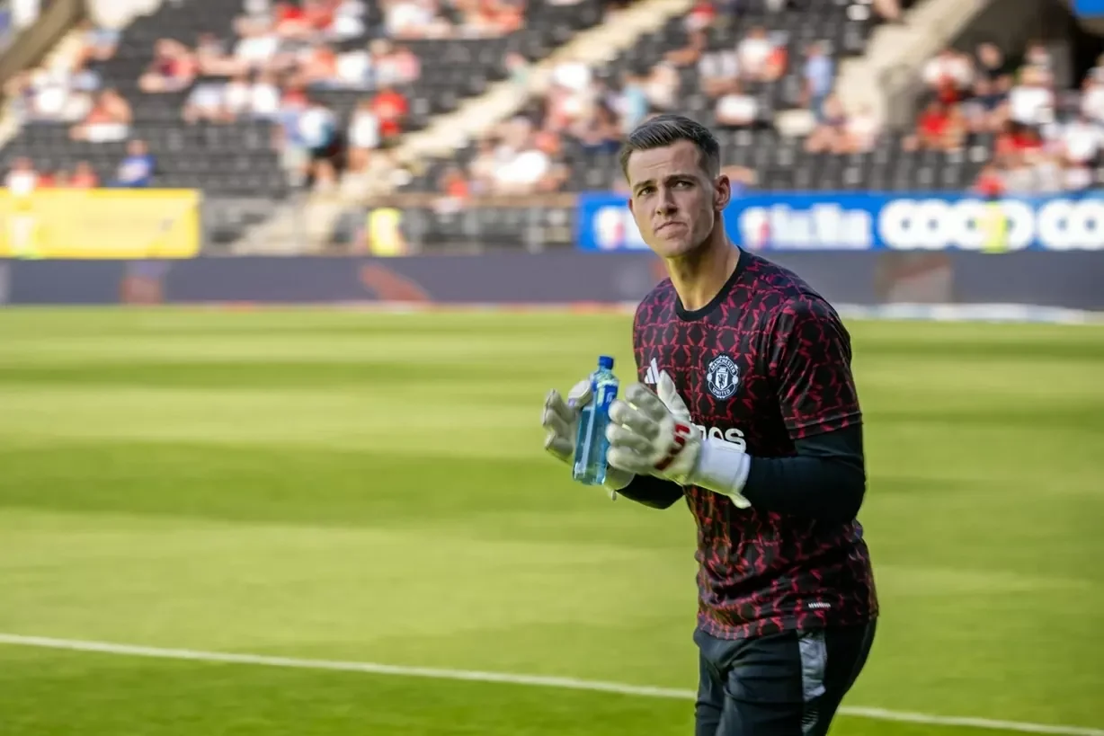 Man Utd sắp đôn hai cầu thủ trẻ lên đội 1 Man Utd sắp đôn hai cầu thủ trẻ lên đội 1