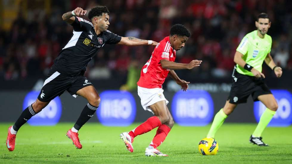 nhan-dinh-soi-keo-benfica-vs-casa-pia-3h30-ngay-10-11-chien-thang-ap-dao_103251-1 Nhận định, Soi kèo Benfica vs Casa Pia 3h30 ngày 10/11: Chiến thắng áp đảo - Ảnh 4