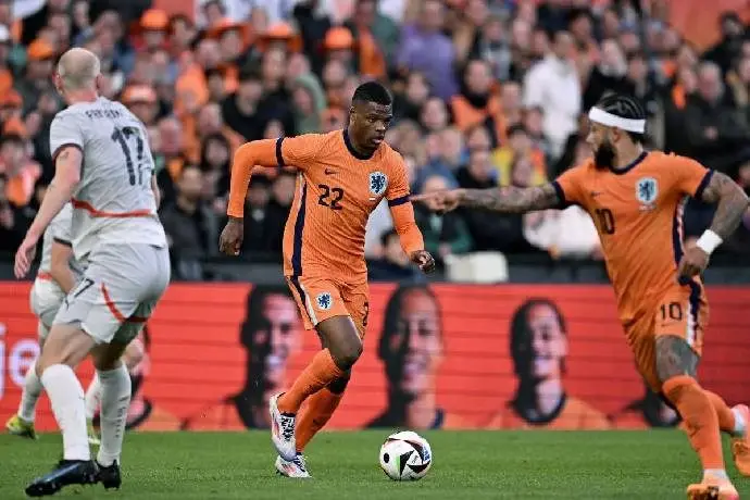 Siêu máy tính dự đoán Ba Lan vs Hà Lan, 02h45 ngày 15/11