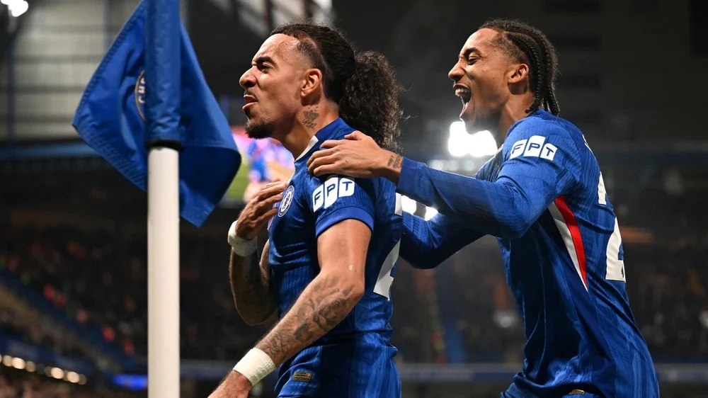 Garnacho tỏa sáng rực rỡ, Chelsea vươn lên nhì bảng Ngoại hạng Anh - Ảnh 1. Garnacho tỏa sáng rực rỡ, Chelsea vươn lên nhì bảng Ngoại hạng Anh - Ảnh 1.