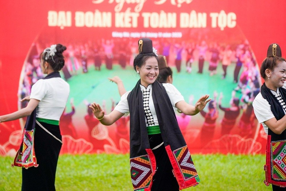 Giao lưu “Ngày hội đại đoàn kết các dân tộc” - Ảnh 7. Giao lưu “Ngày hội đại đoàn kết các dân tộc” - Ảnh 7.