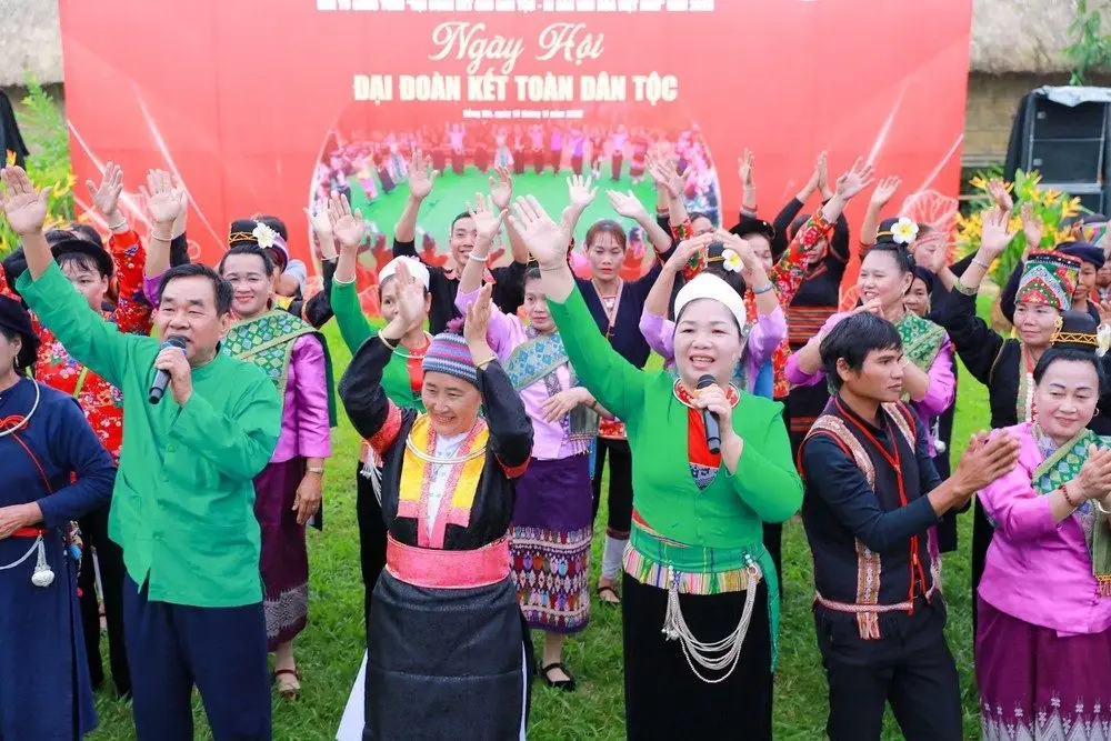 Giao lưu “Ngày hội đại đoàn kết các dân tộc” - Ảnh 1.