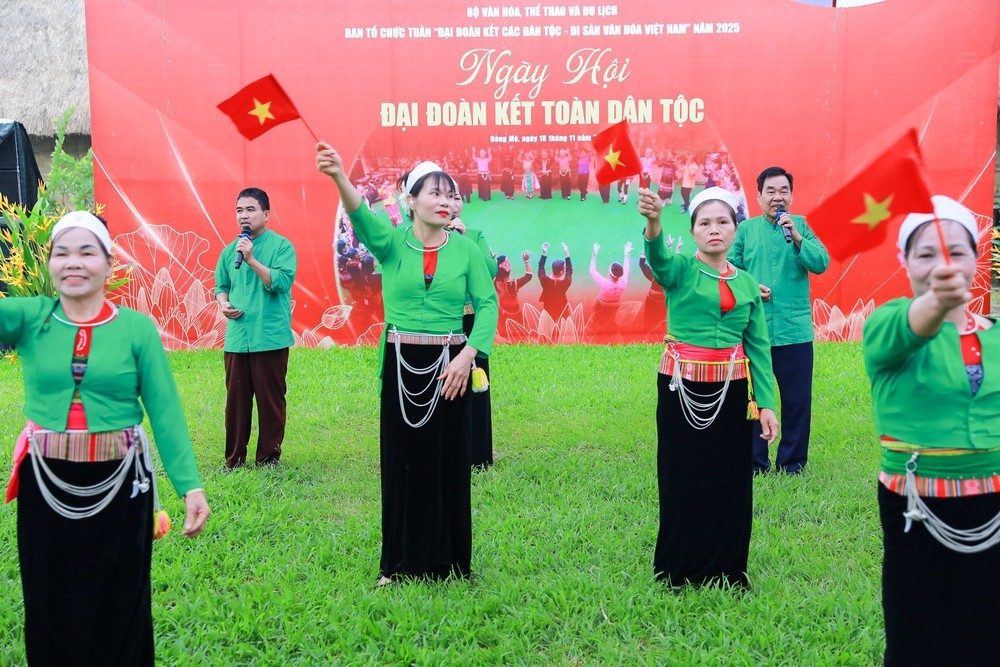 Giao lưu “Ngày hội đại đoàn kết các dân tộc” - Ảnh 9. Giao lưu “Ngày hội đại đoàn kết các dân tộc” - Ảnh 9.