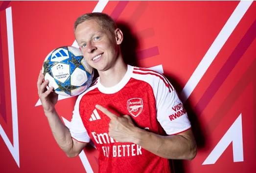 Nottingham Forest đang tìm kiếm một hậu vệ trái mới để thay thế Oleksandr Zinchenko. Nottingham Forest dang tim kiem mot hau ve trai moi de thay the Oleksandr Zinchenko.