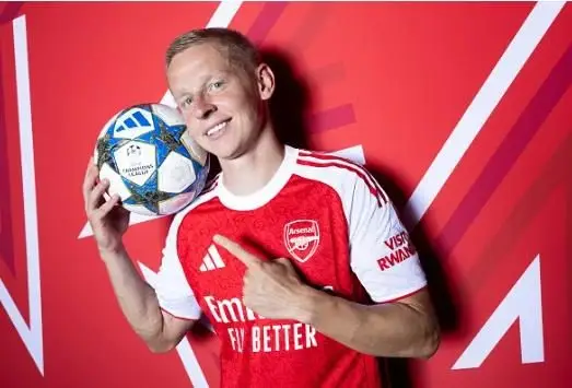 Nottingham Forest dang tim kiem mot hau ve trai moi de thay the Oleksandr Zinchenko.