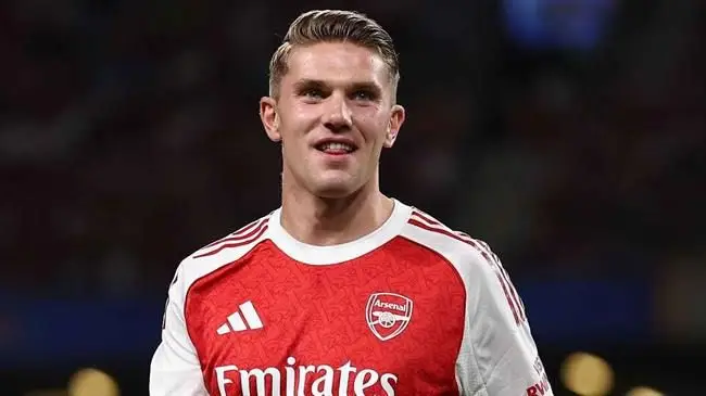 Viktor Gyokeres vao san tu bang ghe du bi truoc Chelsea.